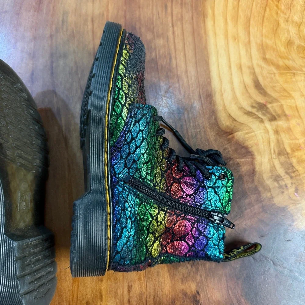 Dr. Martens Boots US 1 M UK 13 EU 32 1460 Pascal J Girl Sparkle Snake Metallic